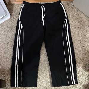 No boundaries track pants